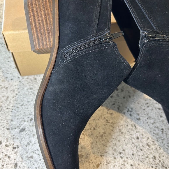 Lucky Brand's Feltyn booties - Picture 7 of 15